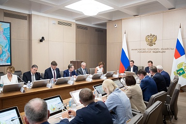 Дмитрий Патрушев обсудил с членами Комитета Госдумы по аграрным вопросам меры поддержки агропромышленного комплекса