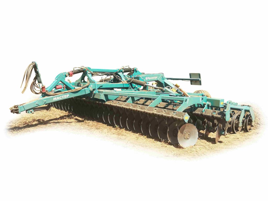 Завершены испытания лущильника дискового тяжелого полуприцепного складного М-7000ПС М «Мастер»